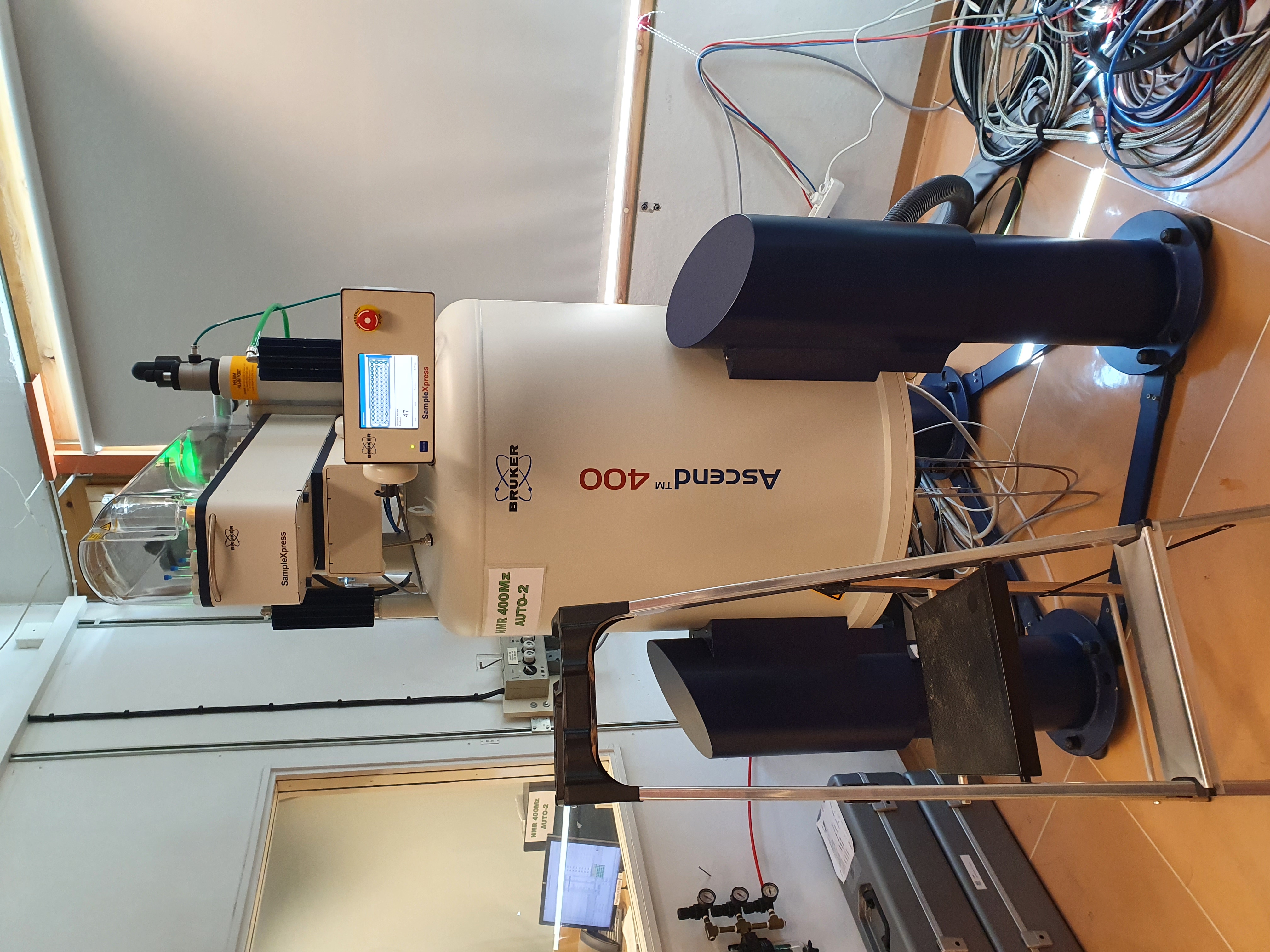 Picture of NMR 400 MHz Auto2